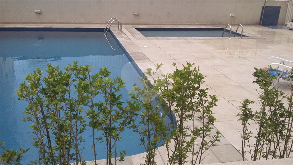 Apartamento à venda com 44m² - Centro