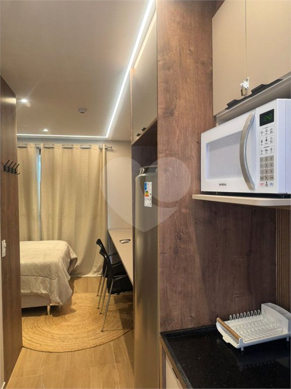 VENDO - Studio mobiliado e decorado na Vila Mariana.