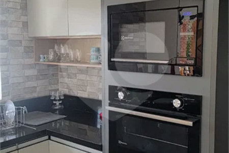 Casa com 3 dormitórios e piscina no Condomínio Cafezal VI em Itupeva SP