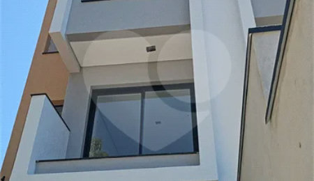 Sobrado à venda com 2 suítes em Parque Boturussu, São Paulo, SP