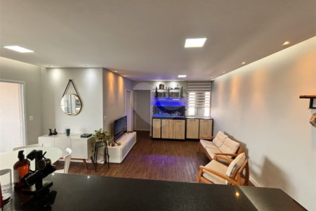Apartamento com 77m² , 2 dormitórios , sendo 1 suíte , 2 vagas de garagem , a venda no bairro Rudge Ramos.