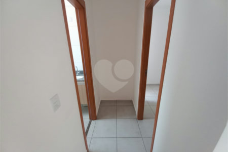 Apartamento no Condomínio Mirante Araucária.