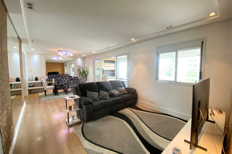 Apartamento à venda com 3 quartos, sendo 1 suíte,  em Santana, São Paulo, SP