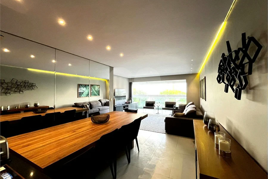 Apartamento à venda com 3 quartos, sendo 1 suíte, em Riviera de São Lourenço, Bertioga, SP