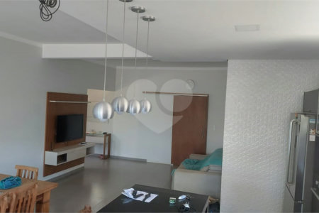 Casa com 3 Dorms, sendo 1 Suíte no Condomínio Reserva Aquarela