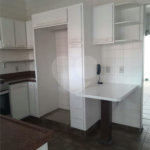 Linda casa para venda / Locação em bairro nobre