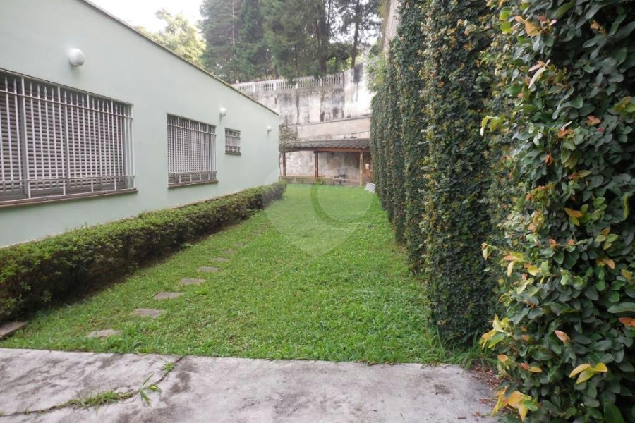 JARDIM FRANÇA MARAVILHOSA RESIDENCIA térrea à venda com imenso espaço verde!!