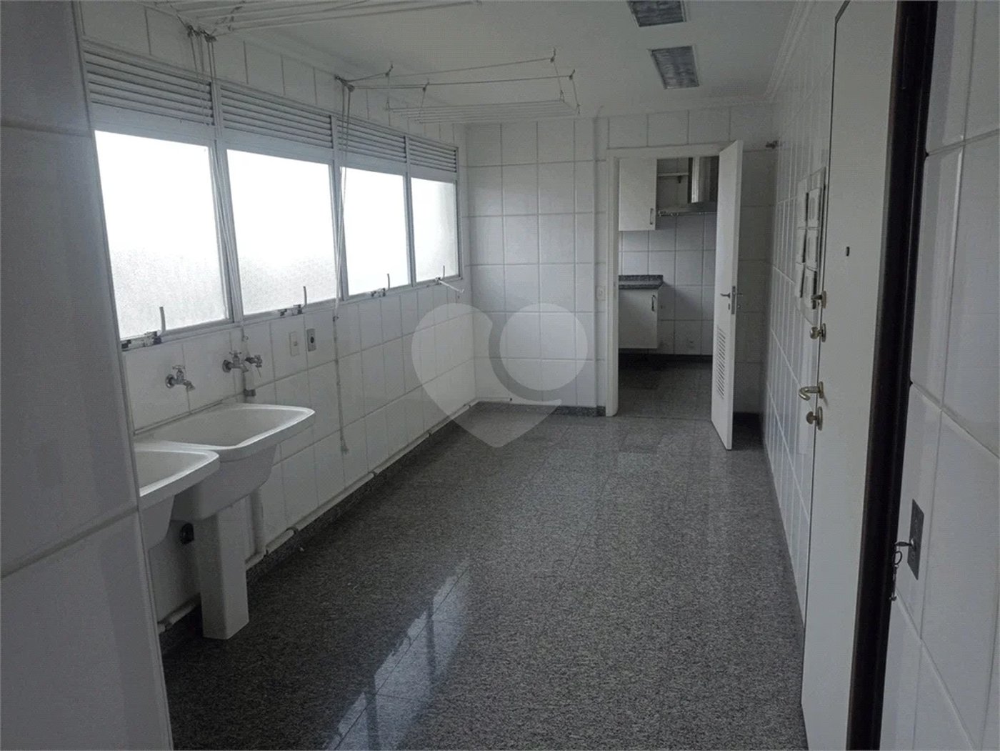 Apartamento a venda com 252 m² no Campo belo.