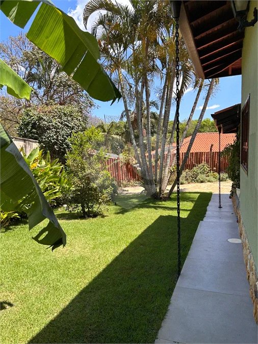Casa para Venda ou Locação com opção de estar mobiliado no Condomínio Recanto Florido – Vinhedo/SP