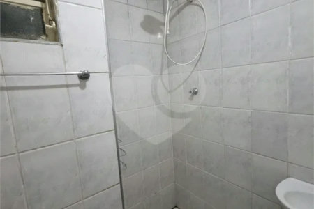 Stúdio na Barra Funda à venda.