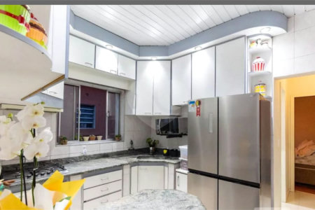 Sobrado à venda na V.Mariana - 130m2 - 2 Quartos - 600 m. metrô Ana Rosa
