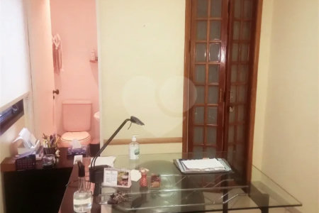 Sala Comercial em Vila Mariana com 39m²