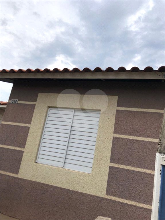 Casa térrea no Condomínio Moradas II .
