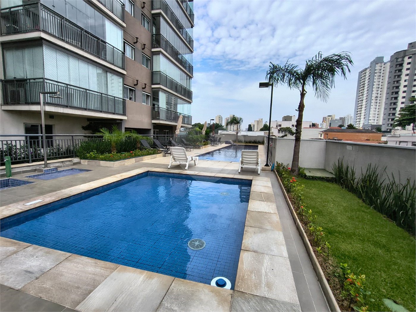 Apartamento à venda com 2 quartos, sendo 1 suíte,  em Parque da Vila Prudente, São Paulo, SP