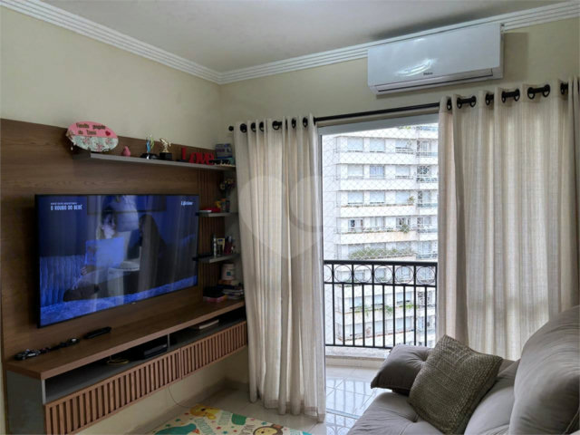 Apartamento à venda com 3 quartos, sendo 2 suítes,  em Santana, São Paulo, SP