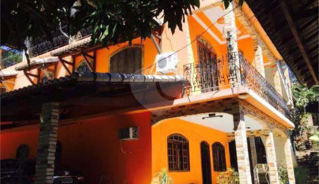 Casa à venda com 3 quartos, sendo 2 suítes,  em Campo Grande, Rio de Janeiro, RJ