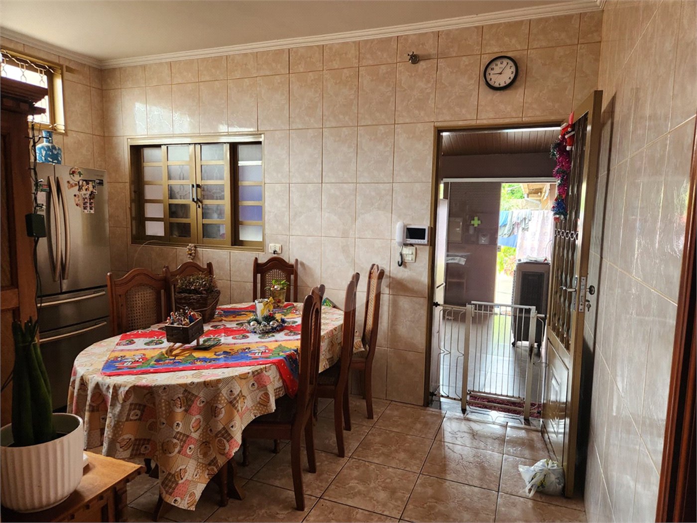 Casa à venda com 5 quartos, sendo 4 suítes, em Jardim do Carmo, Araraquara, SP