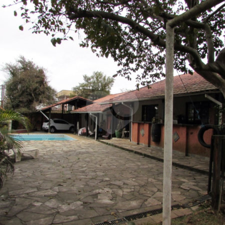 Casa Térrea à venda ou para alugar com 5 quartos, sendo 2 suítes, em Vila Horizonte, Mogi das Cruzes, SP