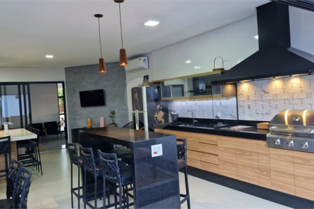Casa à venda com 4 suítes no condomínio Quinta das Laranjeiras, Araraquara - SP