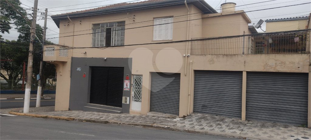 Sobrado à venda com 4 quartos em Calmon Viana, Poá, SP