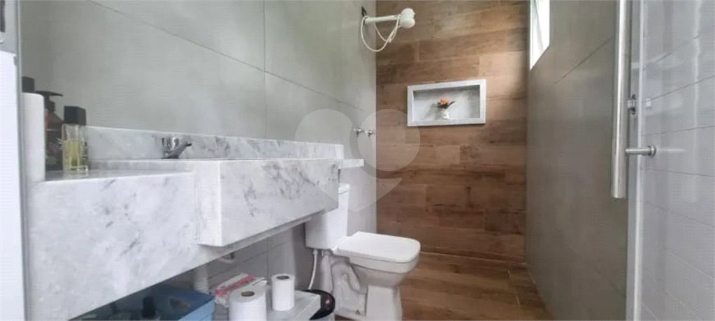 Casa à venda com 3 suítes no condomínio Villa D' Oro, Vinhedo - SP