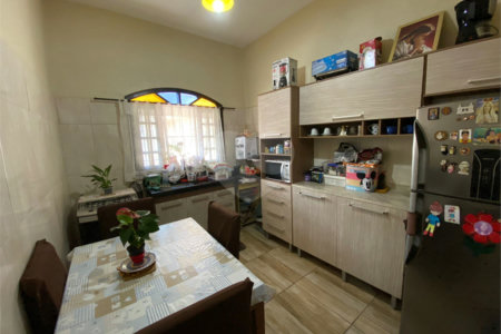 Casa à venda com 3 quartos em Jardim Santa Helena, Poá, SP