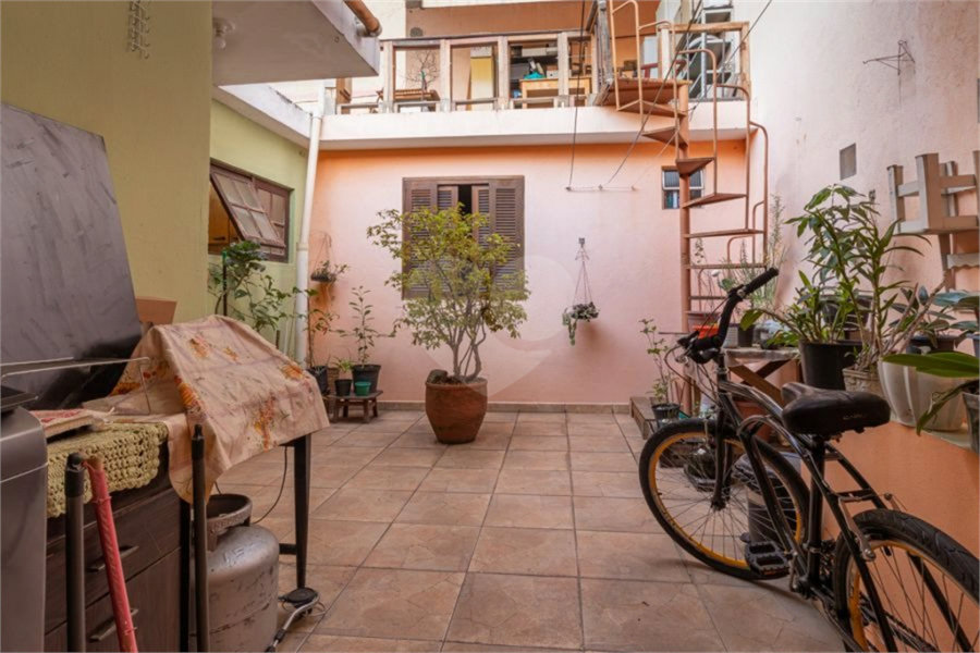 Casa à venda com 3 suítes em Santana, São Paulo, SP