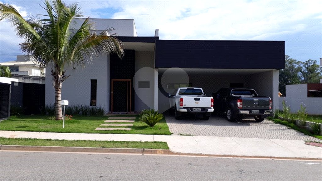 Casa à venda com 3 suítes no condomínio Chácara Ondina, Sorocaba - SP