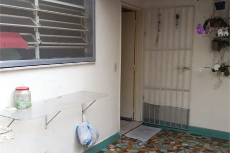 Casa à venda com 2 quartos, sendo 1 suíte, em Vila Anastácio, São Paulo, SP