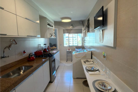 Apartamento à venda com 2 quartos, sendo 1 suíte, em Braga, Cabo Frio, RJ