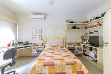 Apartamento à venda com 4 quartos, sendo 2 suítes, em Jardim Paulista, São Paulo, SP