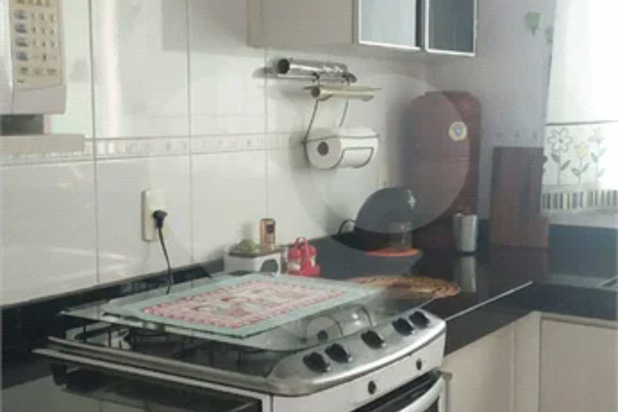 Casa à venda com 2 suítes no condomínio Residencial Maracujás, São Paulo - SP