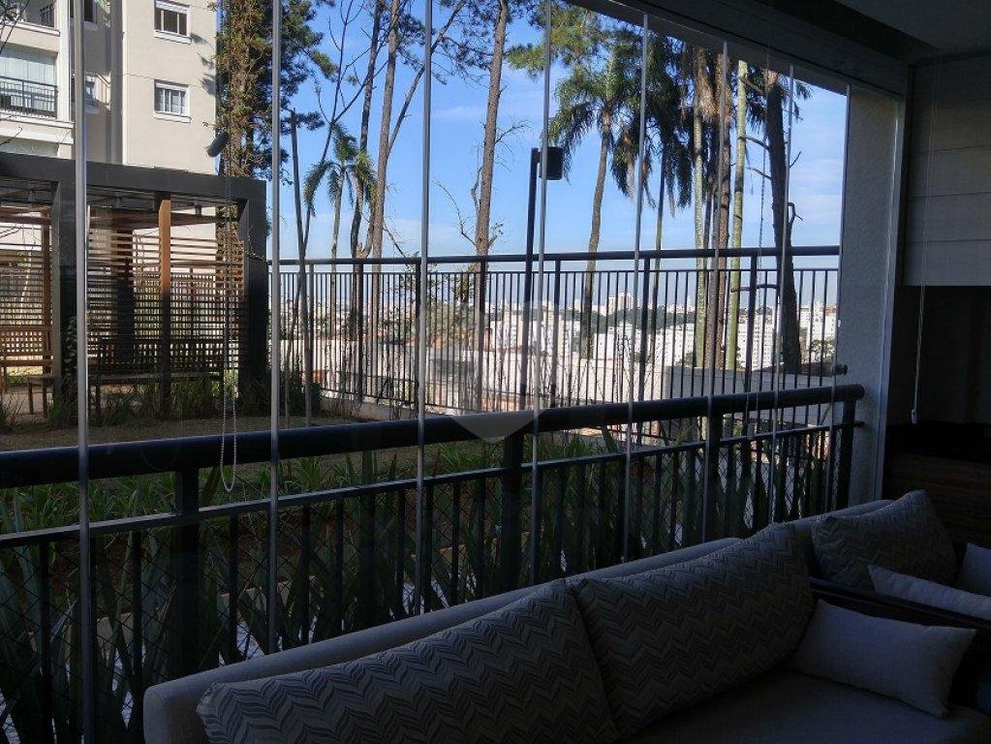 Apartamento à venda com 3 quartos, sendo 1 suíte, em Vila Irmãos Arnoni, São Paulo, SP