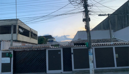 Casa à venda com 4 quartos, sendo 2 suítes,  em Santana, Itaguaí, RJ