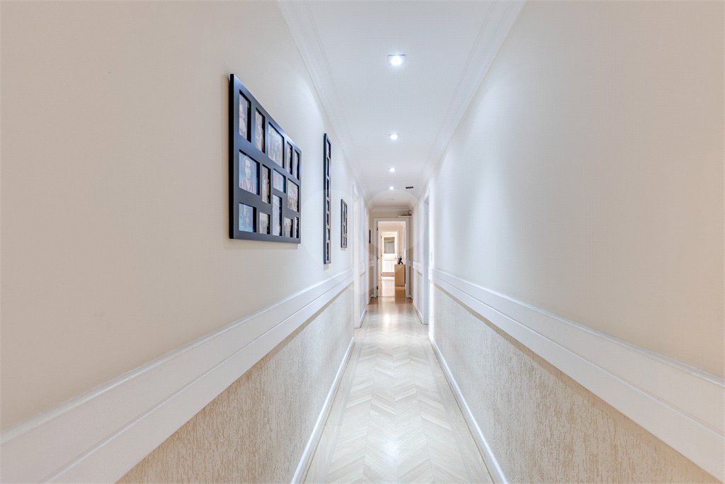 Apartamento à venda com 4 suítes em Jardim Marajoara, São Paulo, SP