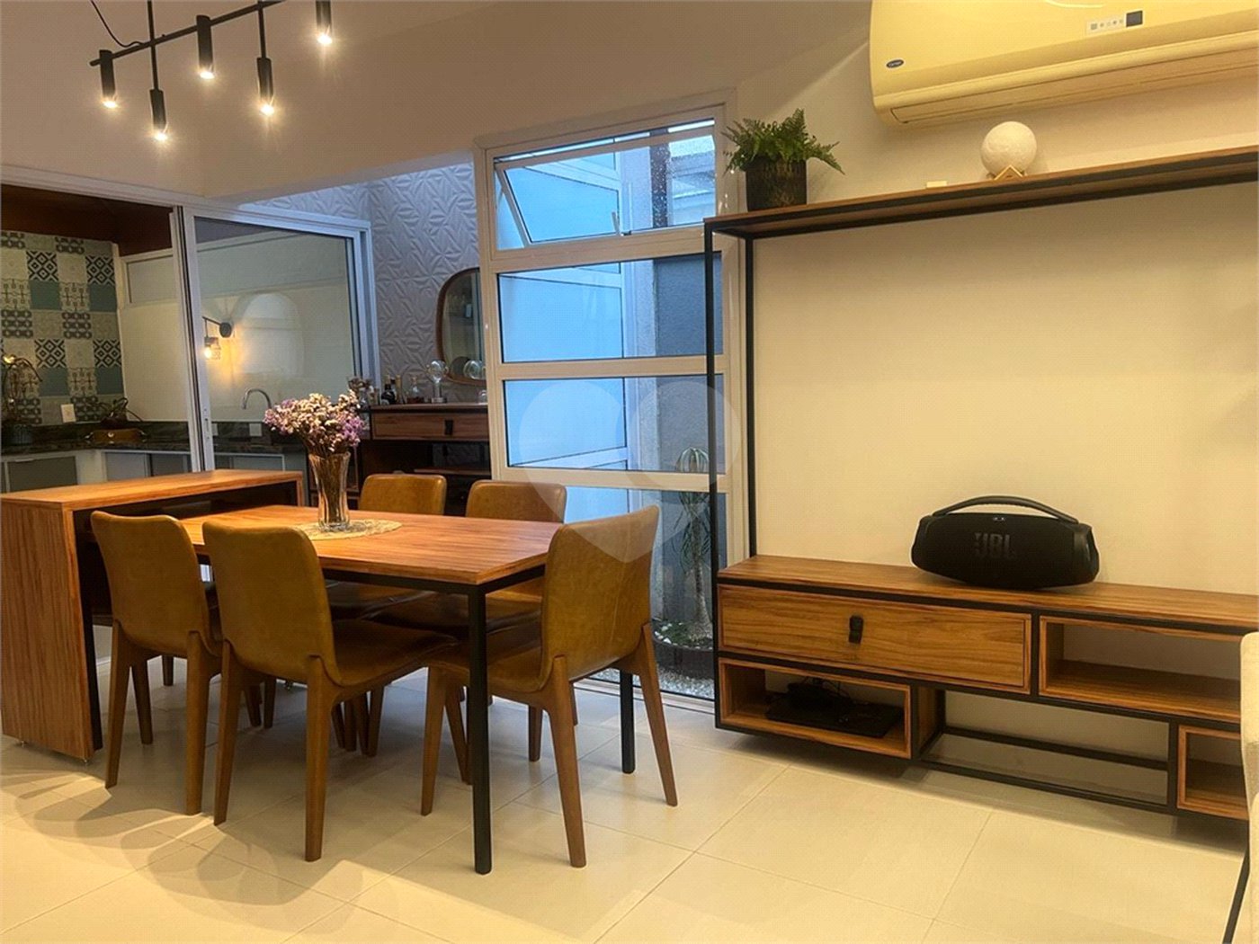 Casa à venda com 4 quartos, sendo 3 suítes,  no condomínio Residencial Toscana, Mogi das Cruzes - SP