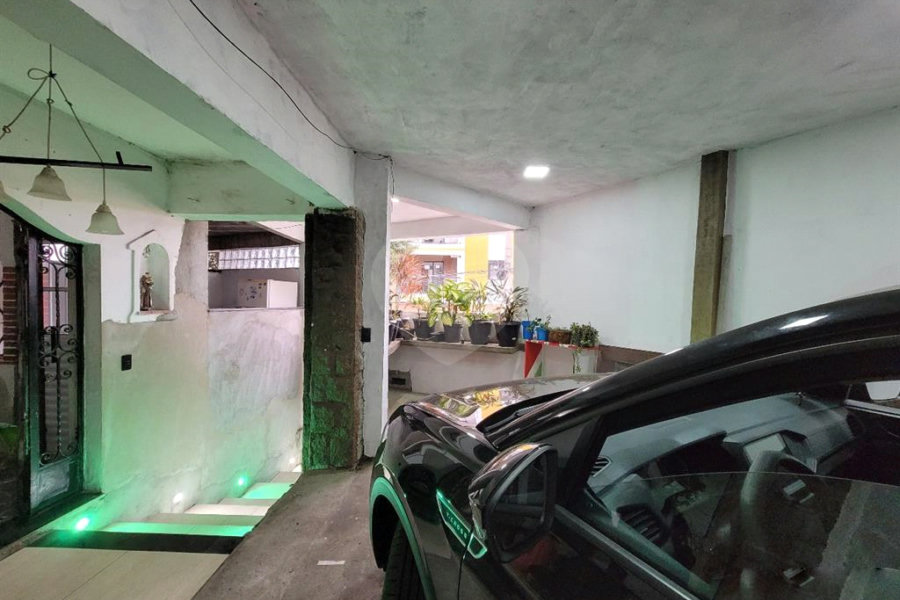Sobrado à venda ou para alugar com 3 quartos, sendo 13 suítes, em Santana, São Paulo, SP