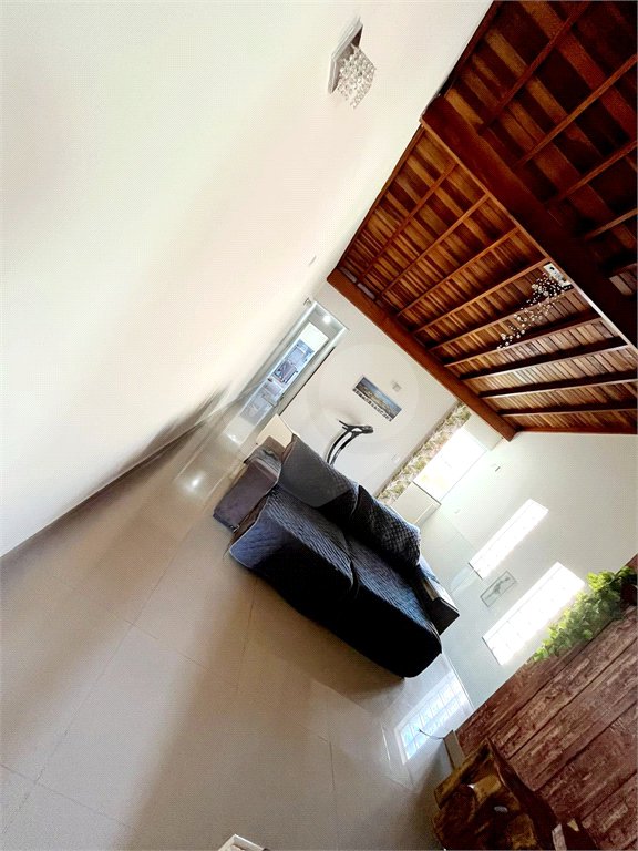 Sobrado à venda com 6 quartos, sendo 1 suíte,  em Horto, São Paulo, SP