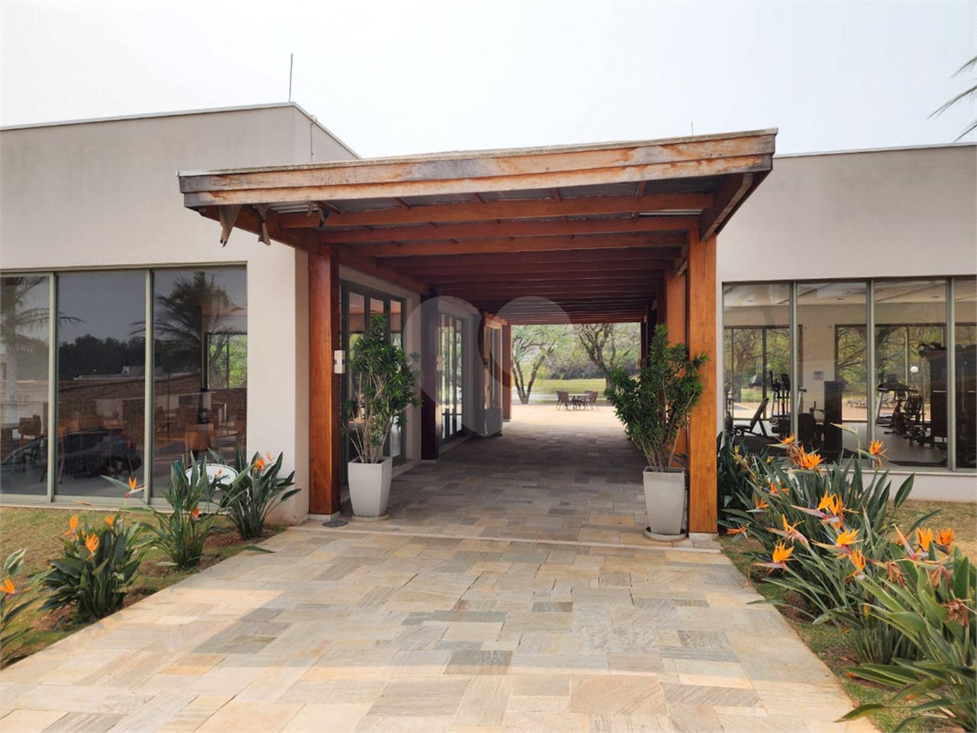 Casa à venda ou para alugar com 4 suítes no condomínio Residencial Arboretum, Vinhedo - SP