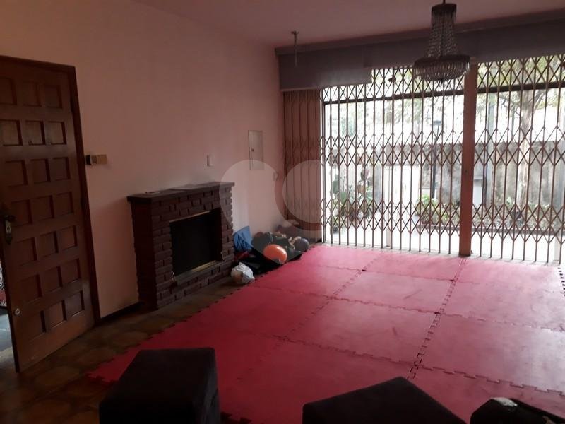 Sobrado à venda com 4 quartos em Brooklin Paulista, São Paulo, SP
