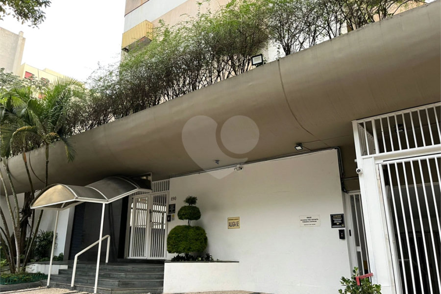 Apartamento à venda com 2 quartos, sendo 1 suíte,  em Consolação, São Paulo, SP