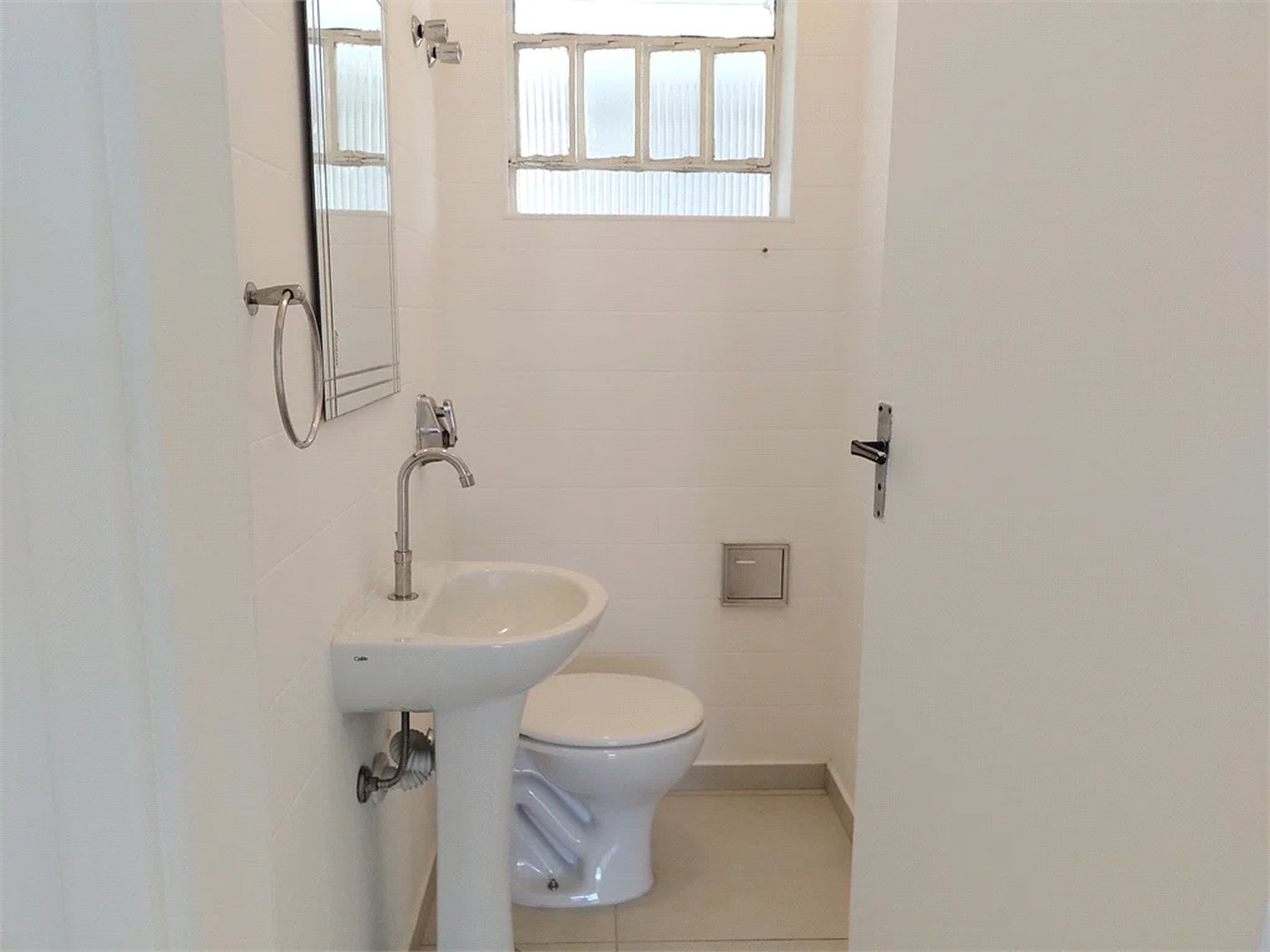 Casa à venda com 3 quartos, sendo 1 suíte, em Vila Cordeiro, São Paulo, SP