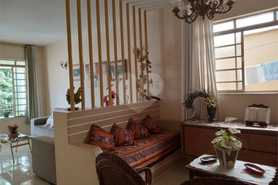 Casa à venda com 3 quartos no Centro, Serra Negra, SP