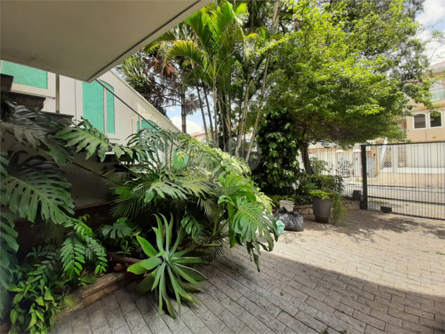 Sobrado à venda com 4 quartos, sendo 2 suítes,  em Jardim Franca, São Paulo, SP