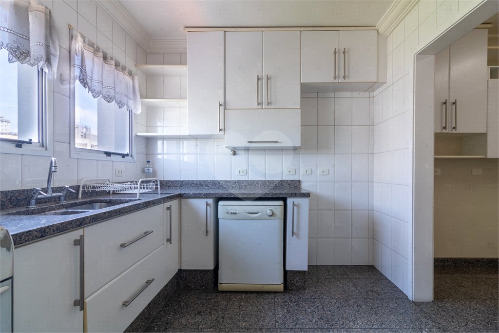 Apartamento à venda com 4 quartos, sendo 3 suítes, em Brooklin Paulista, São Paulo, SP