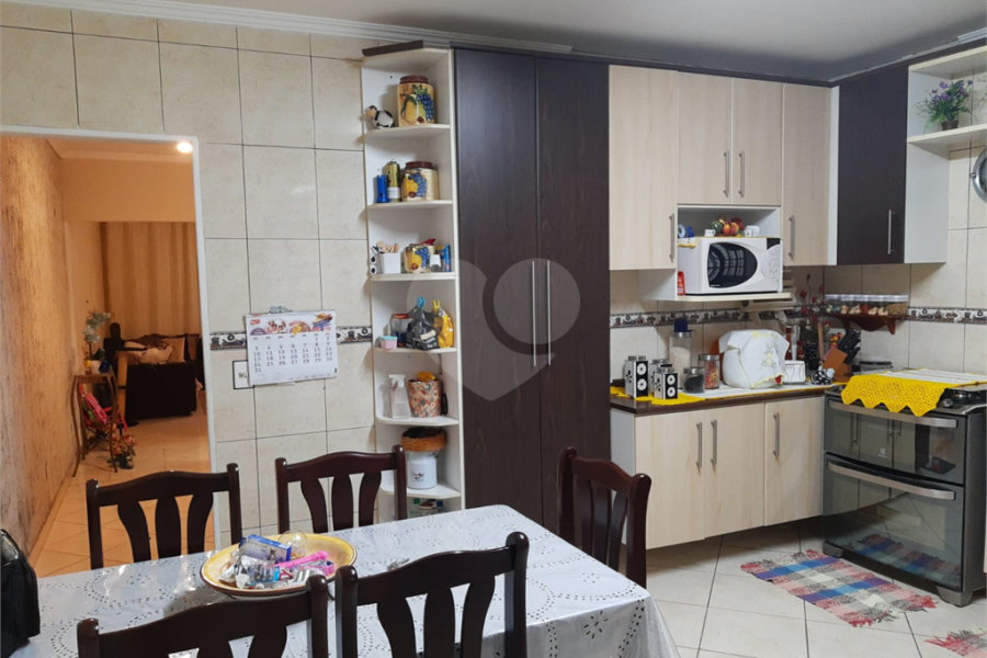Sobrado à venda com 2 quartos, sendo 1 suíte, em Tremembé, São Paulo, SP