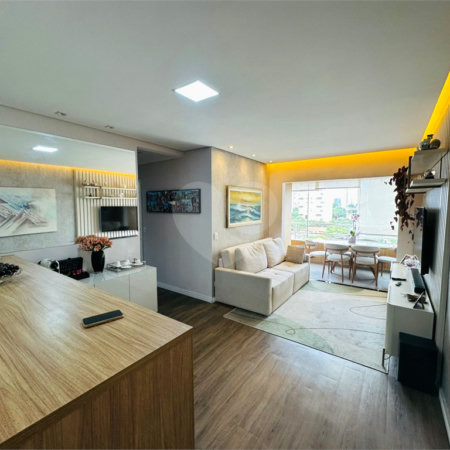 Apartamento à venda com 2 quartos, sendo 1 suíte,  em Cidade Monções, São Paulo, SP