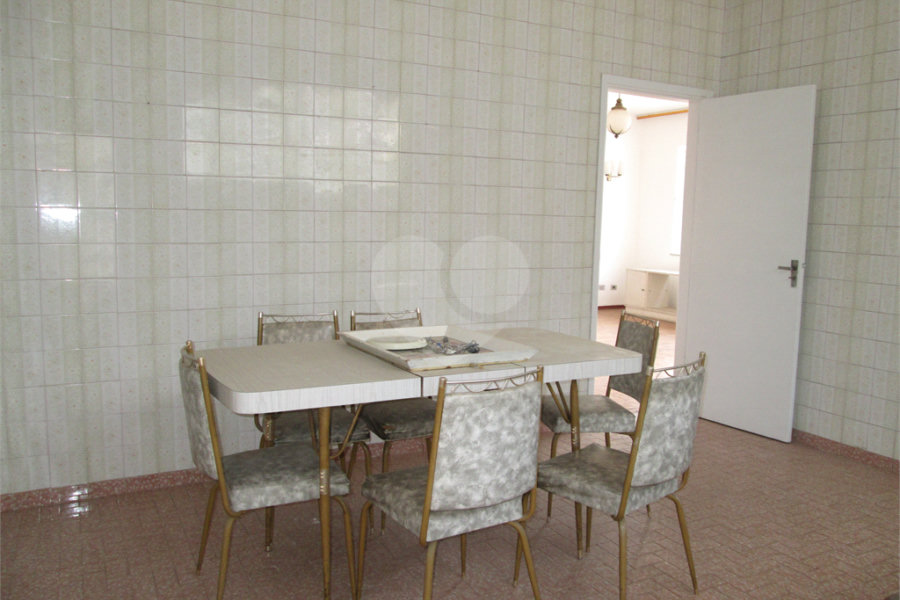 Sobrado à venda com 3 quartos em Horto, São Paulo, SP