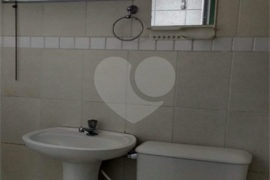 Prédio à venda com 4 quartos em Vila Guilherme, São Paulo, SP