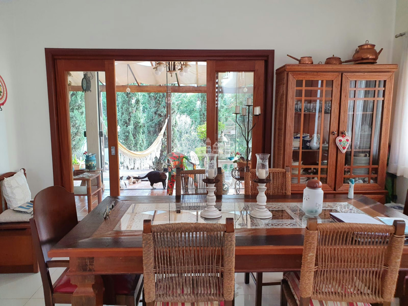Casa para locação no Jardim Paulista – um refúgio com vista deslumbrante em Atibaia